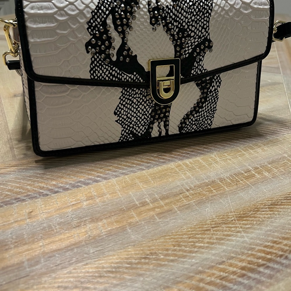 Jovani Black and White Textured Satchel